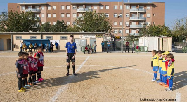 El Ayuntamiento saca a licitación los campos de césped artificial de la barriada Virgen de la Caridad y José María de Lapuerta