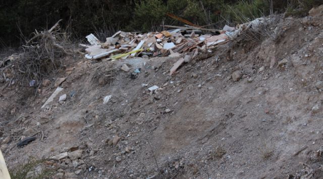 Ciudadanos le declara la guerra a las escombreras y los vertidos ilegales en Cartagena con propuestas y sanciones