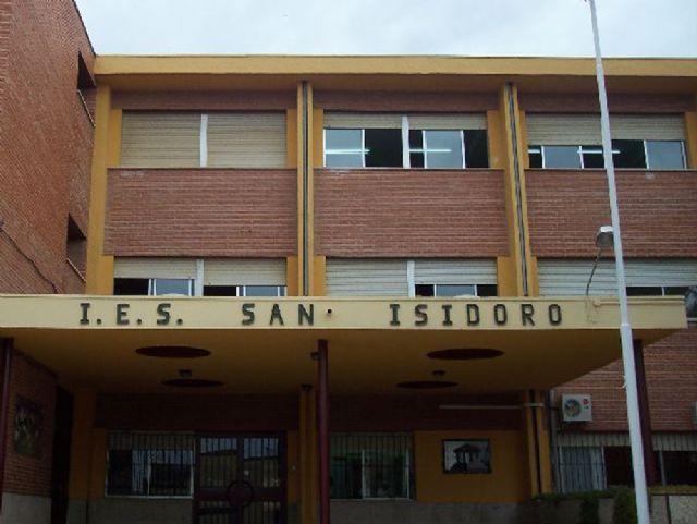 El alcalde en funciones y el concejal de Educacion explicaran el proceso de Presupuestos Participativos al alumnado del IES San Isidoro de Los Dolores