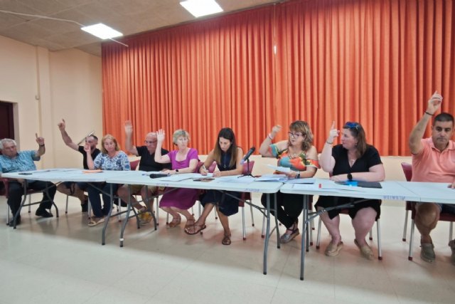 La Junta Municipal de Perín aprueba 11 mociones centradas en seguridad vial, movilidad y medio ambiente