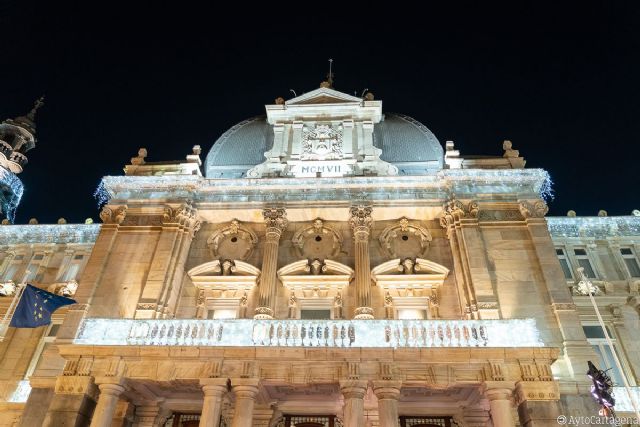 La Navidad trae la proyección de un cuento infantil en 3D a la fachada del Palacio Consistorial