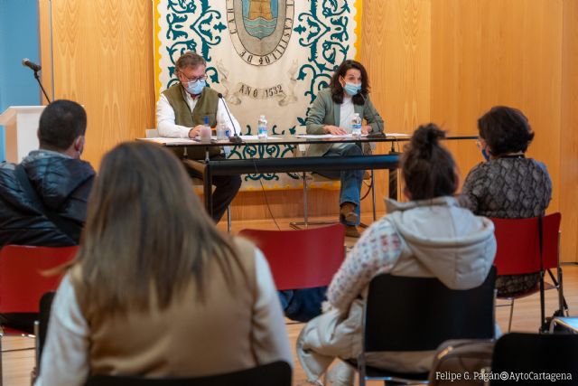 La retirada de cubiertas de fibrocemento en colegios centra el debate del pleno del Consejo Escolar