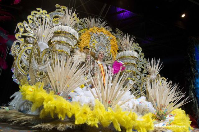 El Pabellon Central se llena en el primer fin de semana del Carnaval