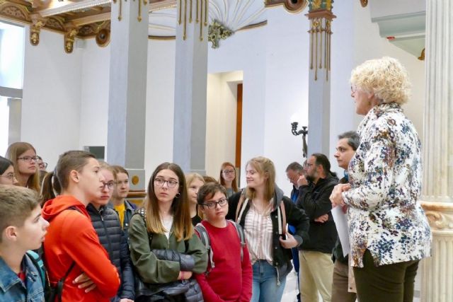 Alumnos alemanes de intercambio visitan el Palacio Consistorial
