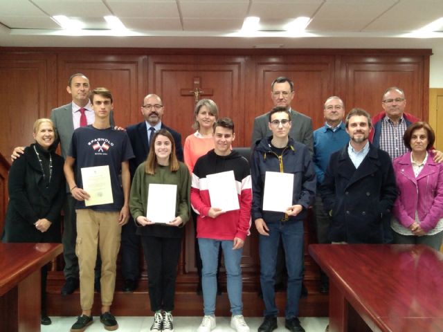 UCAM Cartagena premia la excelencia de los participantes en las II Olimpiadas Científicas