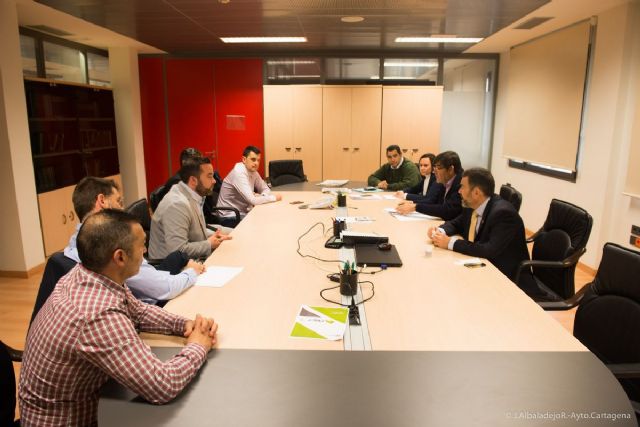 La ampliación del horario de terrazas de hostelería motiva una nueva reunión del alcalde y miembros de Hostecar