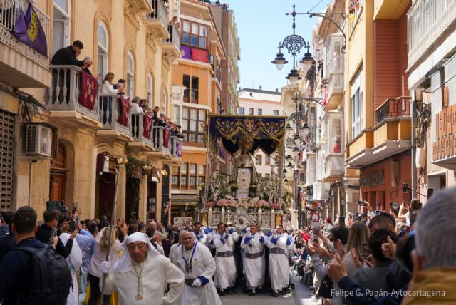 Cartagena despide una Semana Santa multitudinaria con la Procesión del Resucitado