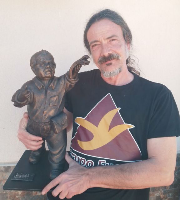 La escultura de Antoñico ‘El Lotero’ será realizada por el artista Francano