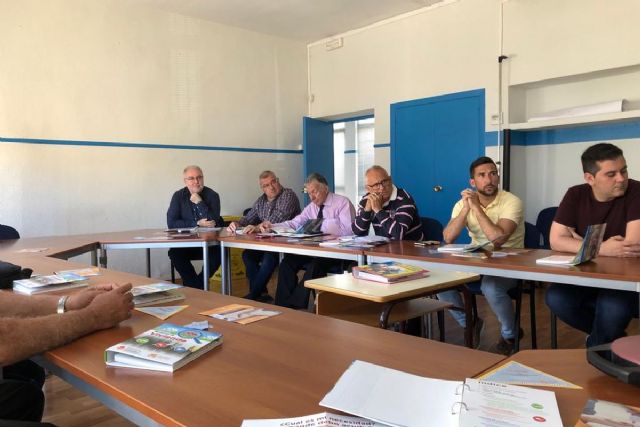 El SAVI presenta el seguro de alquiler a las asociaciones de vecinos de Cartagena