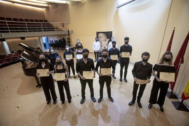 Entregan los premios a los ganadores y finalistas del XXIII ´Entre Cuerdas y Metales´