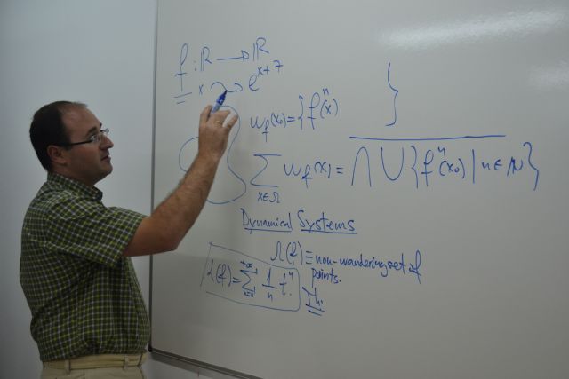 Más de 350 matemáticos de toda España se dan cita en la UPCT en un congreso de Ecuaciones Diferenciales y Matemática Aplicada