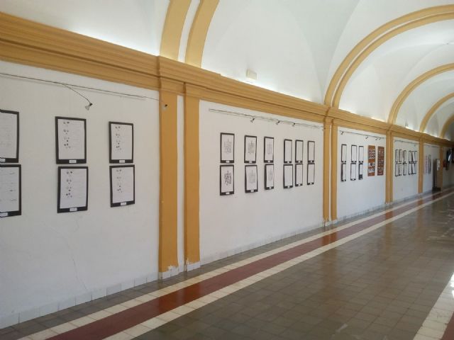 Afal Cartagena y Comarca presenta en la UCAM la exposición 'Tengo alzhéimer y sigo siendo yo'