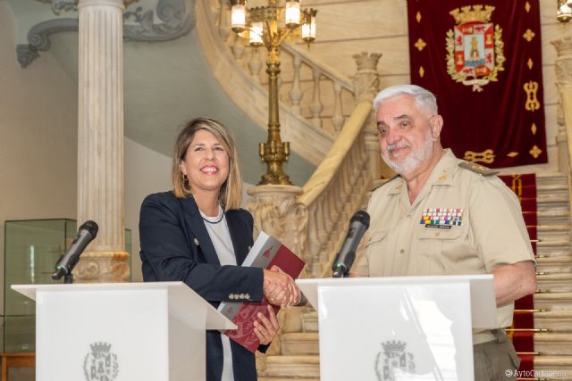 Galeras ya es propiedad del Ayuntamiento tras la firma de un acuerdo histórico con Defensa