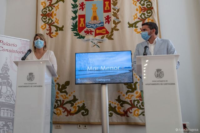 La Comunidad asume el proyecto de retirada de secos iniciado por el Ayuntamiento de Cartagena para recuperar el Mar Menor