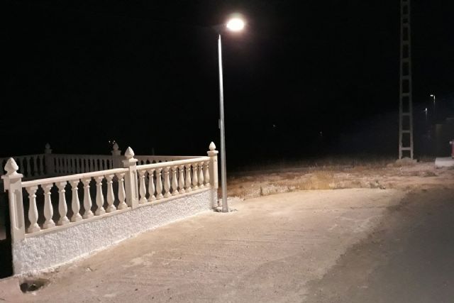 Infraestructuras instala farolas inteligentes en la Zona Oeste de Cartagena