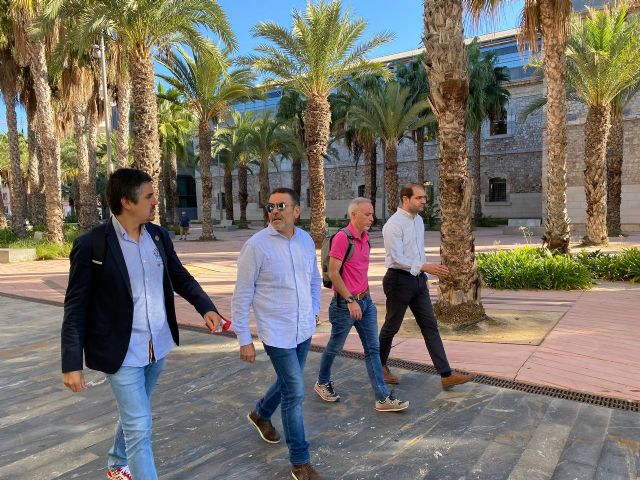 MC: La incapacidad de N. Arroyo provoca el malestar de la Armada