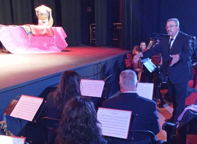 Emotivo homenaje a Ortega Cano por el cincuenta aniversario de su alternativa