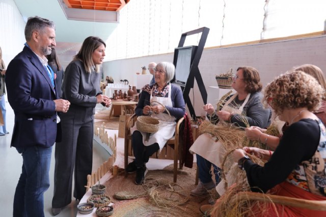 La alcaldesa defiende Cartagena como gran oportunidad para inversiones turísticas en el mayor congreso de hoteleros de España