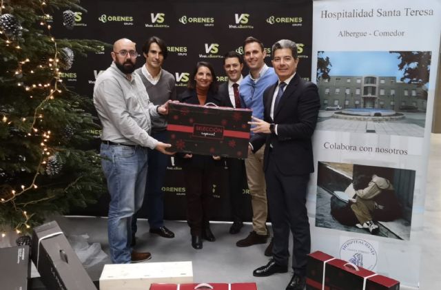 Grupo Orenes dona 500 kilos de alimentos a la Fundación Hospitalidad de Santa Teresa de Cartagena e inicia una recogida de juguetes para Cruz Roja