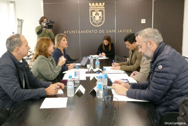 Cartagena ha extraído del Mar Menor una media diaria de 1 tonelada de biomasa desde agosto