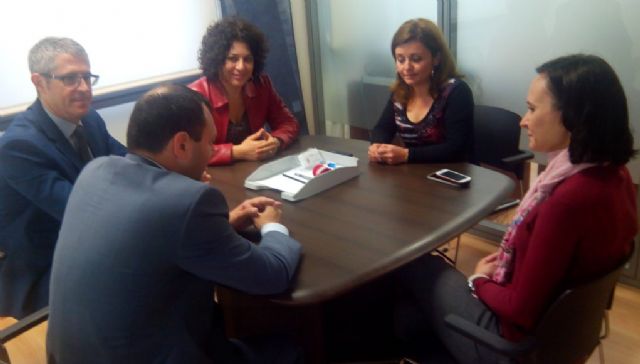 El Ayuntamiento se compromete con los derechos laborales de empresas de contratos públicos