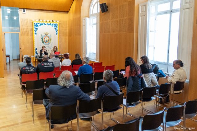 El mercadillo semanal del Cénit podrá instalarse también los sábados del mes de diciembre