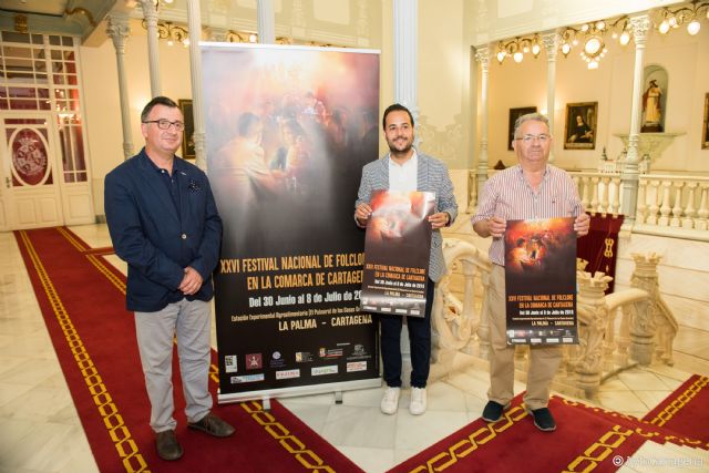 Las costumbres y tradiciones de la comarca se dan cita en el Festival Nacional de Folclore de La Palma