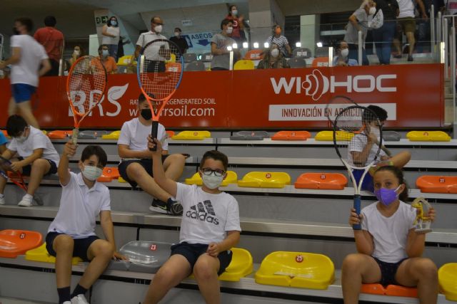 La Escuela Municipal de Tenis celebra la clausura de la temporada