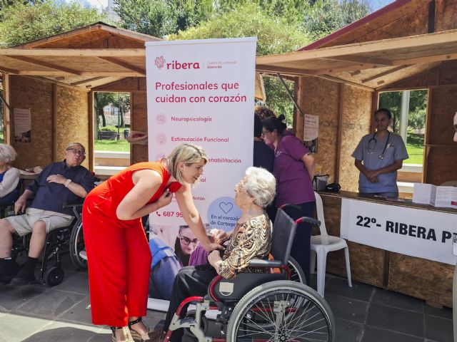 Ribera en Cartagena participa en la XVI Feria de Mayores promoviendo salud y envejecimiento activo