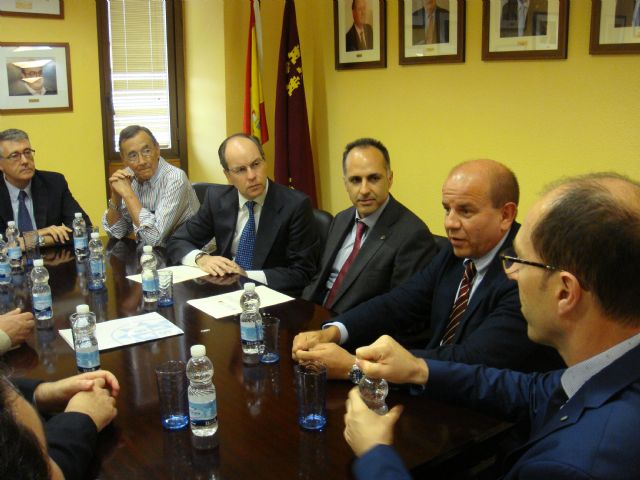 La UPCT y el Colegio de Caminos, Canales y Puertos colaborarán en cursos formativos y prácticas para estudiantes