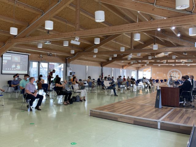 76 alumnos inician hoy su formación en la industria offshore en la UPCT