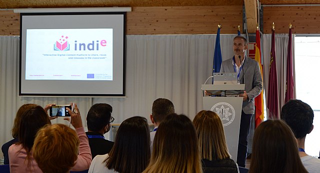 Arrancan las jornadas de formación para que los docentes elaboren contenidos didácticos online