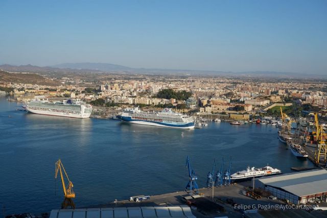 La llegada de cinco cruceros en un mismo día marca un hito histórico en Cartagena