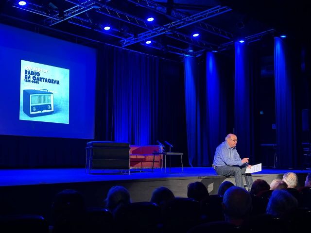 MC: Cartagena dio voz a la Región hace 100 años y ahora Arroyo le devuelve el silencio