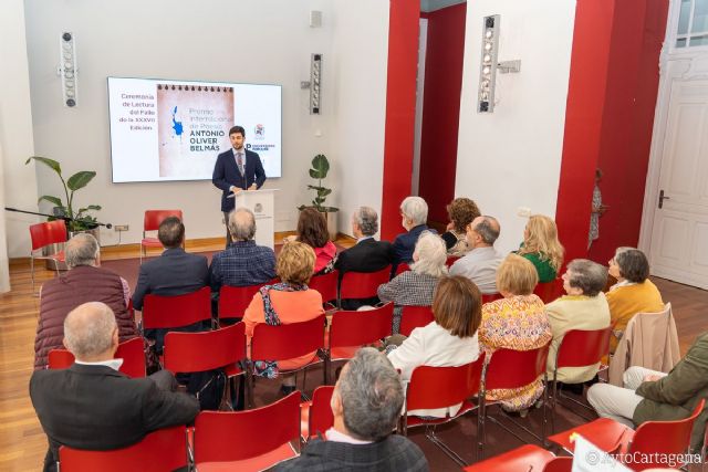 Cartagena dará 10.000 euros en premios a poesías y microrrelatos en los concursos Antonio Oliver y Lola Fernández