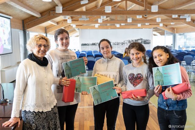 Alumnas del IES El Bohío ganan el concurso Cartagena Ciudad Transparente de secundaria