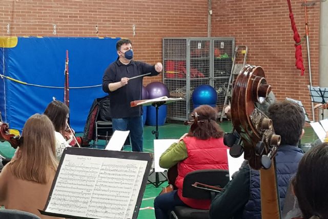 La pianista María de los Ángeles Ayala Moreno protagoniza el octavo concierto de Entre Cuerdas y Metales