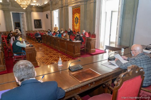 Luz verde de la Comisión de Hacienda a la ordenanza que regulará la publicidad no sexista en el municipio