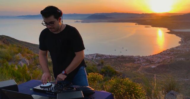 De ser promesa ciclista a DJ