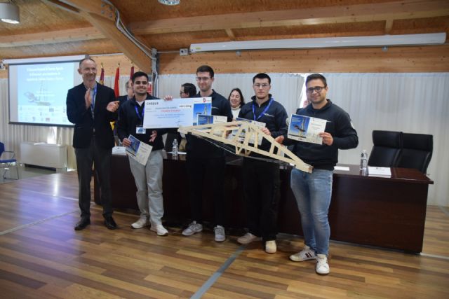 La UPCT revalida victoria en el Concurso Nacional de Puentes