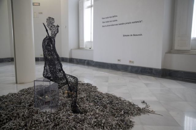 La exposición de Belén Orta en el Palacio Consistorial se amplía una semana más