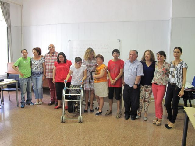 Servicios Sociales clausura sus novedosos talleres sobre el manejo de conflictos y del dolor