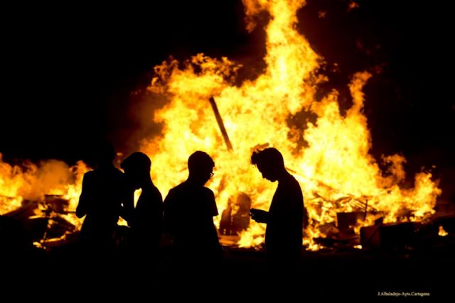 La Policia Local y los Bomberos preparan el dispositivo para la noche de San Juan