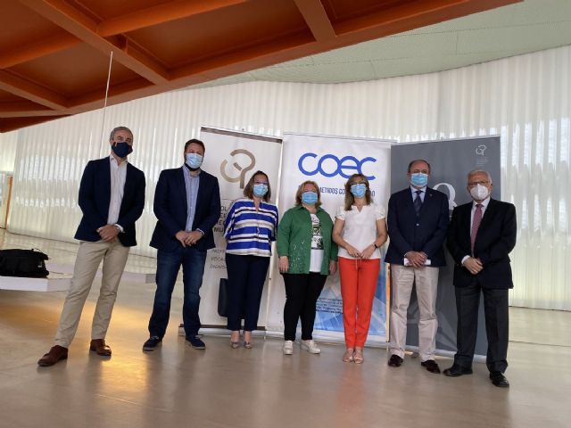 COEC y el Colegio de Periodistas destacan la importancia de la comunicación empresarial