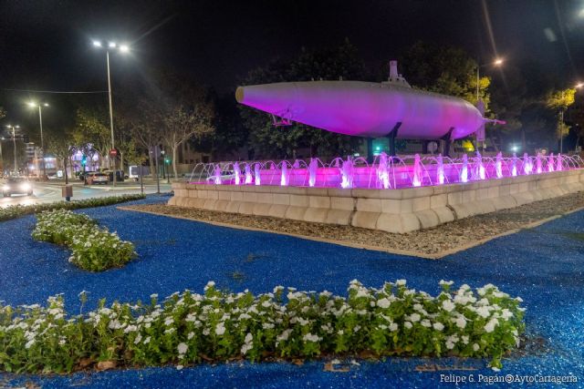 Este jueves se ilumina de morado la fuente del Submarino en apoyo a la lucha contra el Síndrome de Dravet