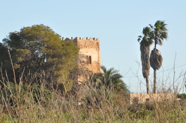 MC: La CARM incumple las determinaciones de la ley de Patrimonio con las torres defensivas de Cartagena