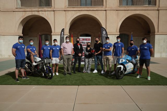 Shiro Helmets colabora con Moto UPCT en el desarrollo de su primer prototipo eléctrico de competición