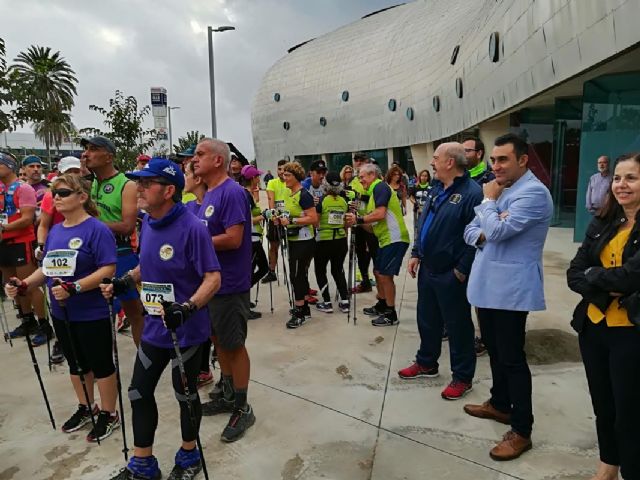 Ramón Álvarez y Ana Parra se alzan con el primer puesto del Trofeo de Marcha Nórdica Armada Española