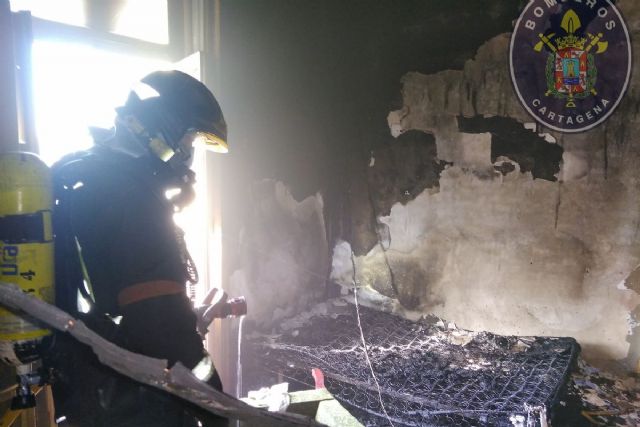 Incendio sin heridos en una vivienda abandonada de Santa Lucía