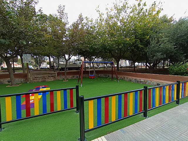 Parque infantil renovado junto al Conservatorio de Música de Cartagena